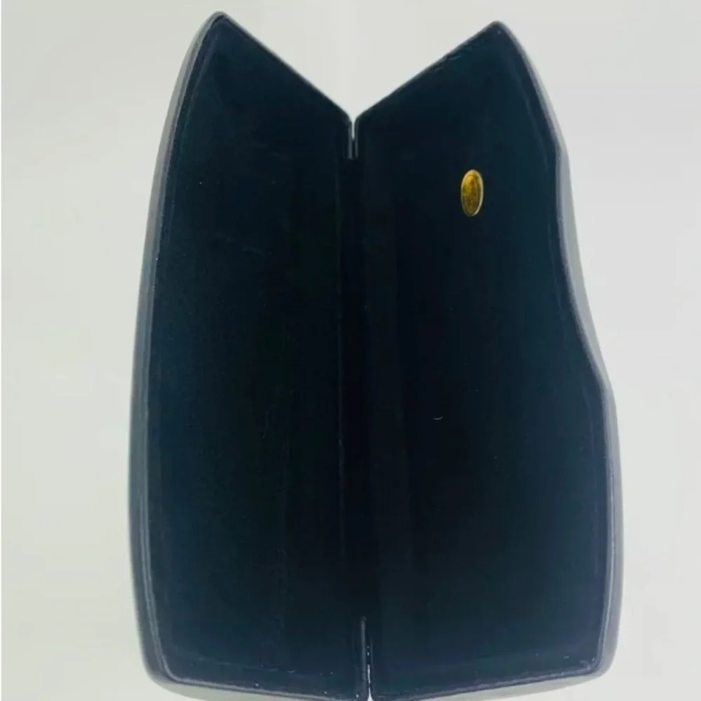 bebe black hard shell glasses case EUC